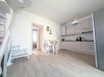 5 LOCALI A MASSA