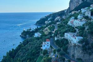 3 LOCALI A AMALFI