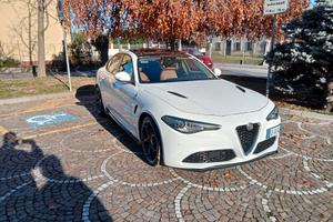 Alfa Romeo Giulia 2.2 diesel 190 cv