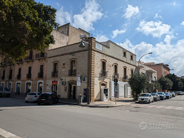 Ufficio/locale commerciale in Via Fardella