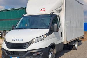 IVECO DAILY 35C16 3.0 cc PASSO 3750 FURGONATO 2023