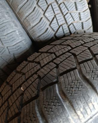 cerchi con gomme termiche  da  r15