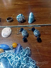 bigiotteria oggetti anelli  cammei ecc