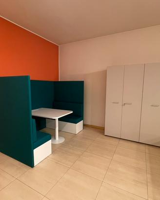 cabina privacy focus bay