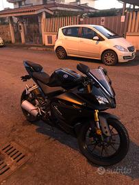 YAMAHA YZF-R125