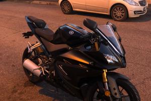 YAMAHA YZF-R125