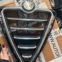 Griglia mascherina anteriore giulietta anno 2012