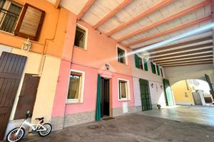 CASA SEMINDIPENDENTE A QUINZANO D'OGLIO