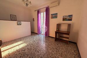 3 LOCALI A LA SPEZIA