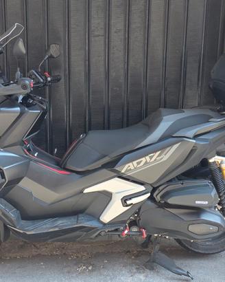 Honda ADV350 del 2025 Euro 5+ Iperaccessoriato