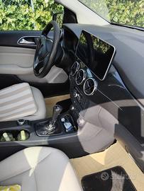 Mercedes B180 BlueEFFICIENCY PREMIUM (122CV)  2012