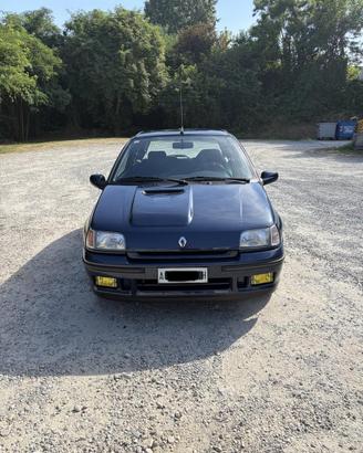 Renault Clio 1.8 16v