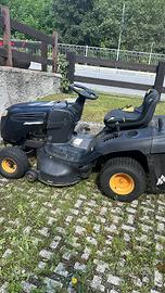 Trattorino tagliaerba