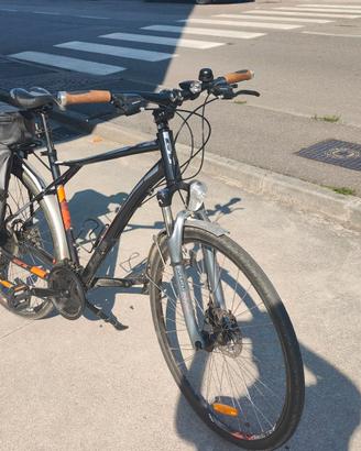 Bici muscolare da trekking