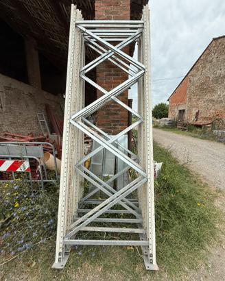 SCAFFALATURA INDUSTRIALE