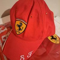 Completo Ferrari: maglia e cappellino rossi
