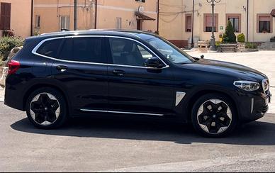 BMW iX3 Impressive Edition - Full Optional