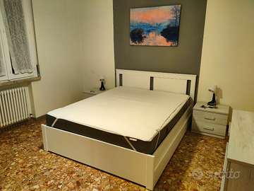 Stanza spaziosa in centro a Mirandola