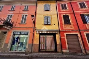 CASA SEMINDIPENDENTE A SISSA TRECASALI