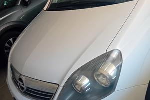 Opel Zafira 1600 anno 2010