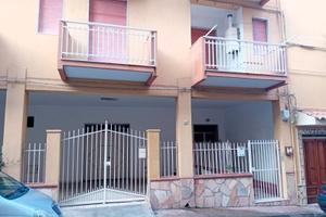 Appartamento 1° piano + p.t. via massaua 14 gela