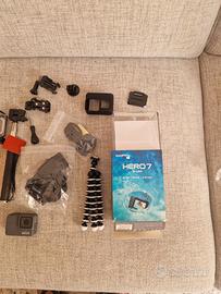GoPro HERO7 Silver + tanti accessori