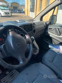 Peugeot partener del 2011