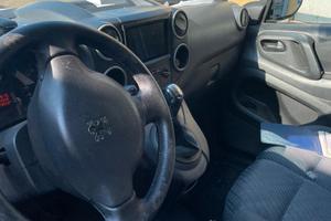 Peugeot partener del 2011