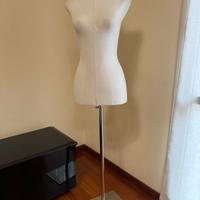 Manichino sartoriale donna in tessuto con base in 