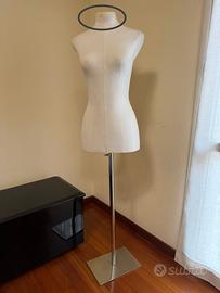 Manichino sartoriale donna in tessuto con base in 