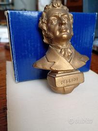 Vincenzo Bellini. Busto in gesso dorato
