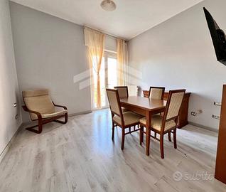 Appartamento arredato - Viale Elena