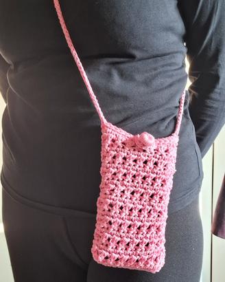 Porta cellulare a tracolla fatto a mano 