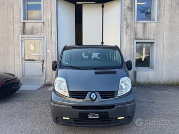 Renault Trafic 2.0 dci 9 posti