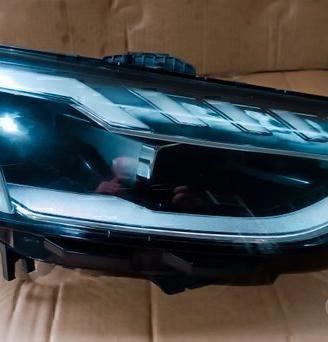 Faro anteriore destro Audi A4