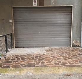 Garage/locale deposito/magazzino/box auto