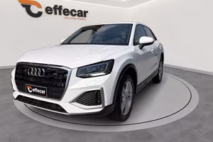 AUDI Q2 35 TFSI Business Advanced