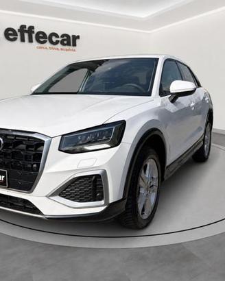 AUDI Q2 35 TFSI Business Advanced