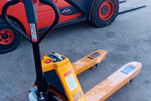 Transpallet elettrico modello Ortofrutta