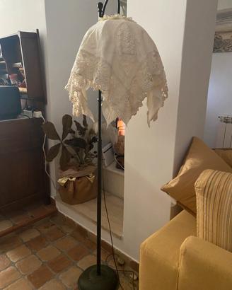 Piantana shabby in ferro battuto