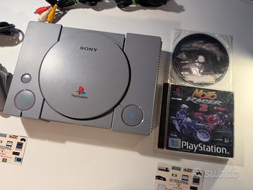 PlayStation 1 completa con 2 giochi originali