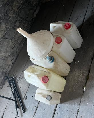 Taniche di plastica