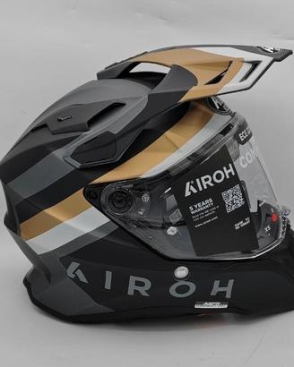 Casco Airoh Commander 2 DOOM BLACK GOLD MATT TG.S