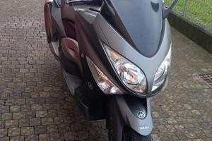 Yamaha T-Max