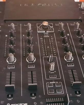 Denon Prime 4