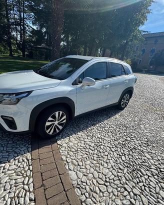 Suzuki S CROSS  2025