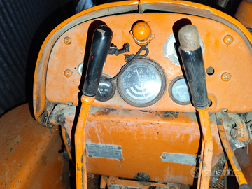Trattore a cingoli Fiat 352/c
