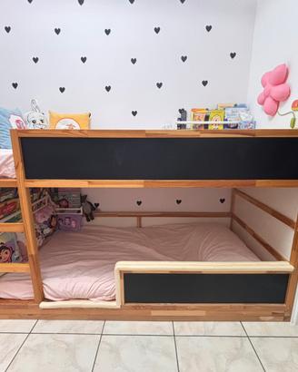 Letto kura ikea a castello 2 letti