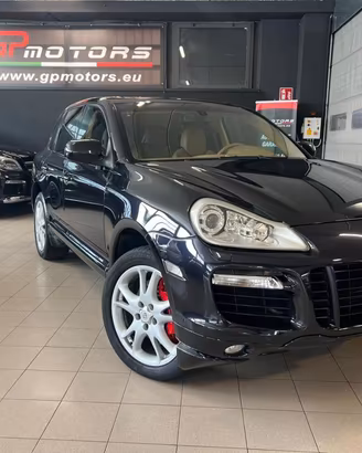 PORSCHE Cayenne 4.8 Turbo
