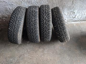 Set completo di cerchi e gomme 145/70 R13